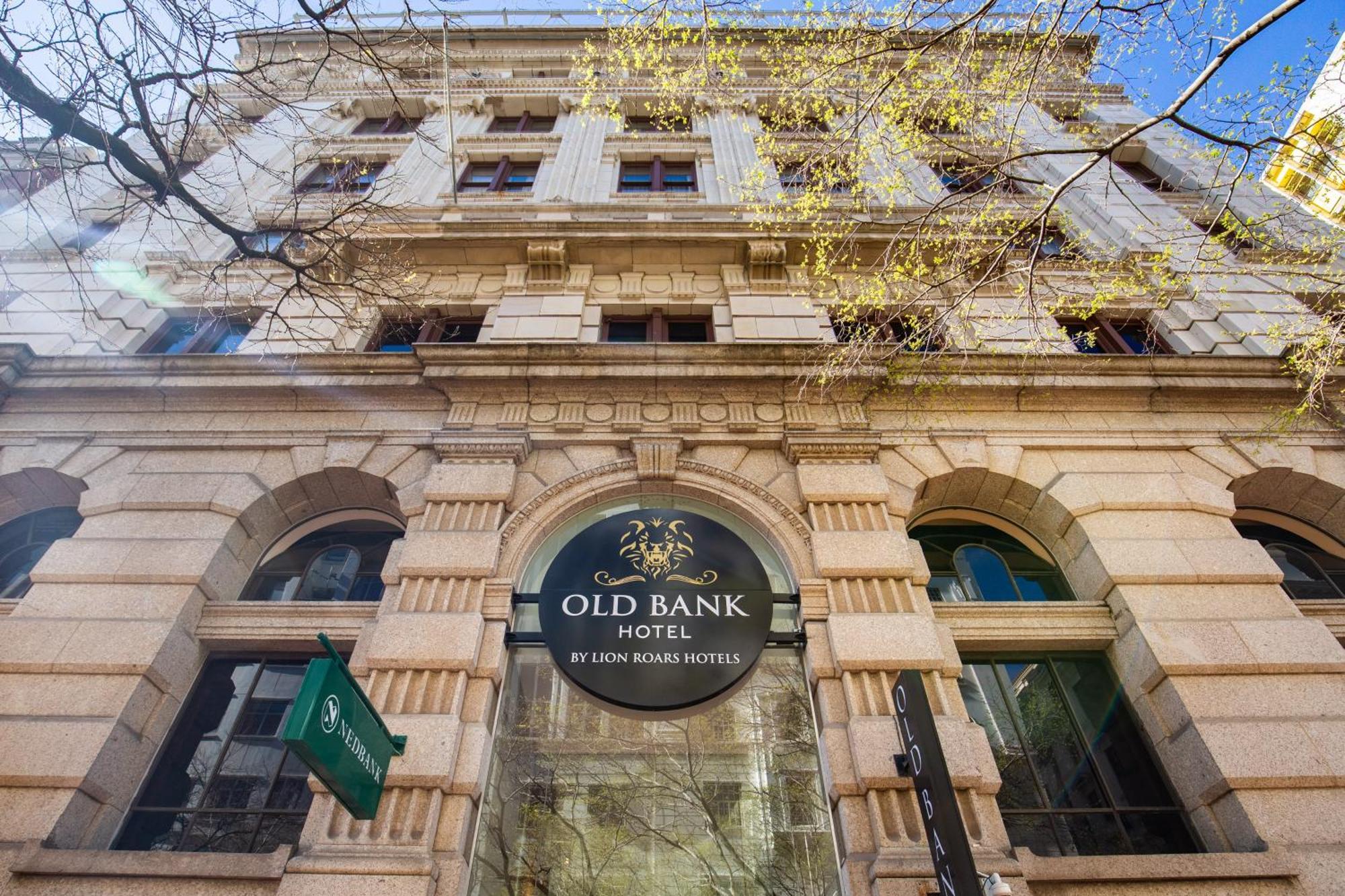 Old Bank - Lion Roars &